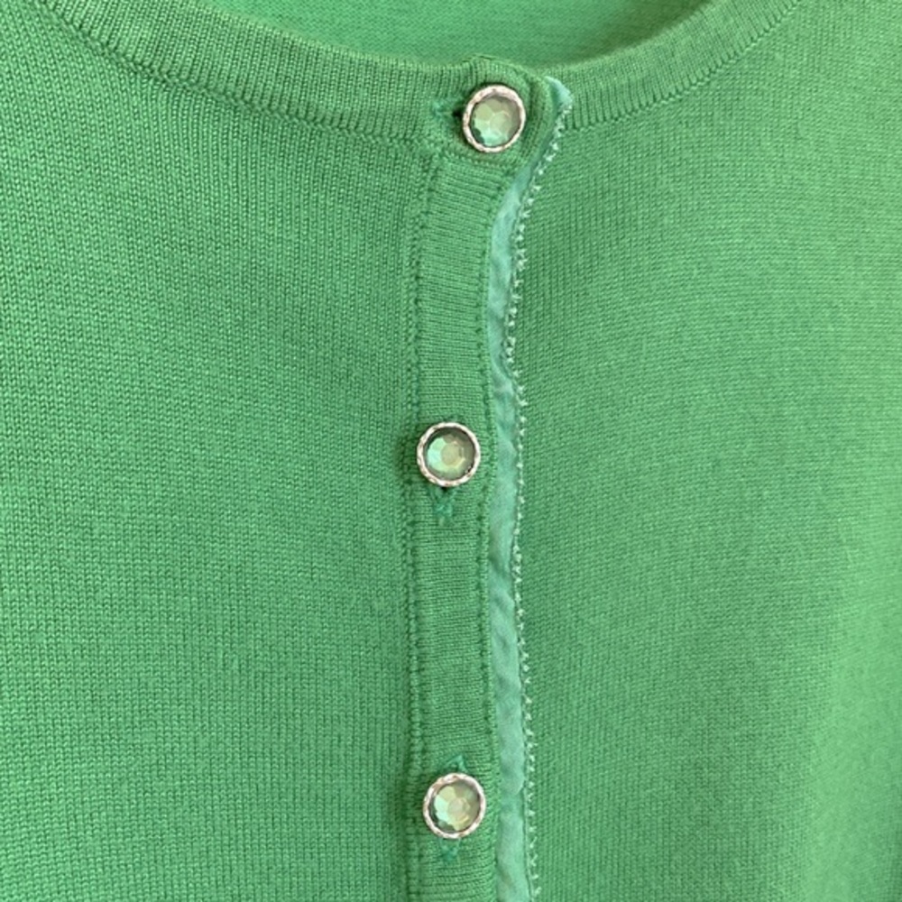 Grace Elements | Fitted Green Cardigan w|jewel Buttons - Picture 3 of 7